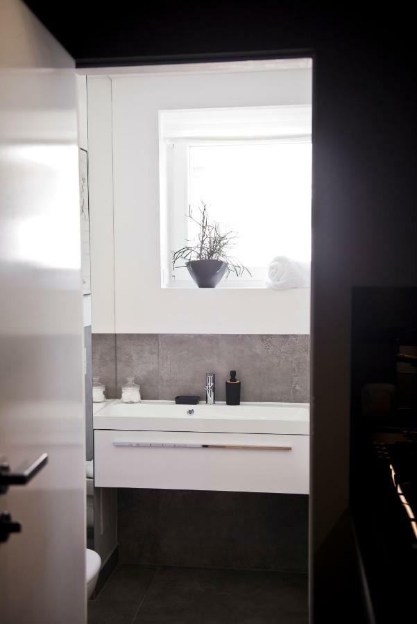 Apartament Powisle With Balcony Warschau Exterior foto